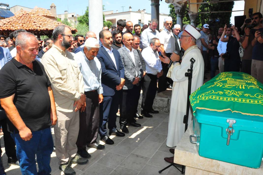 Gabar Dağı'nda ölen mühendise son veda! Petrol sahasında sondaj kulesi devrilmişti 24